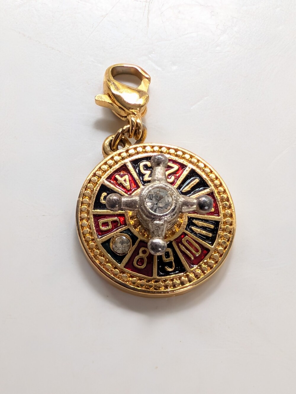 Vintage Gold Tone Roulette Wheel Las Vegas Casino Mini Pendant Bracelet Charm